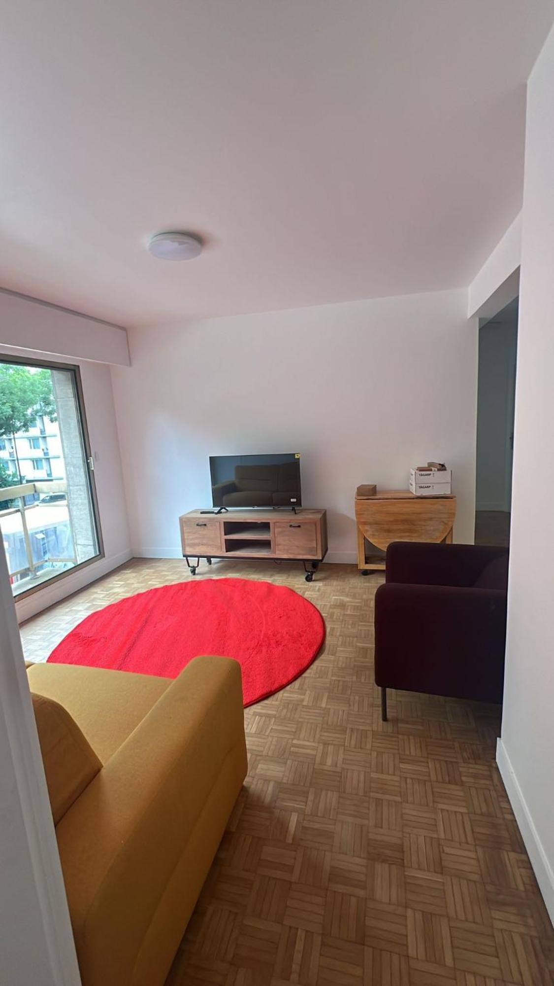 Apartment New In Paris